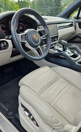 Porsche Cayenne cena 269000 przebieg: 107000, rok produkcji 2019 z Gdynia małe 79